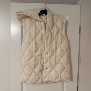 NWT Splendid Ivory Quilted hooded vest Jacket Sz small no belt